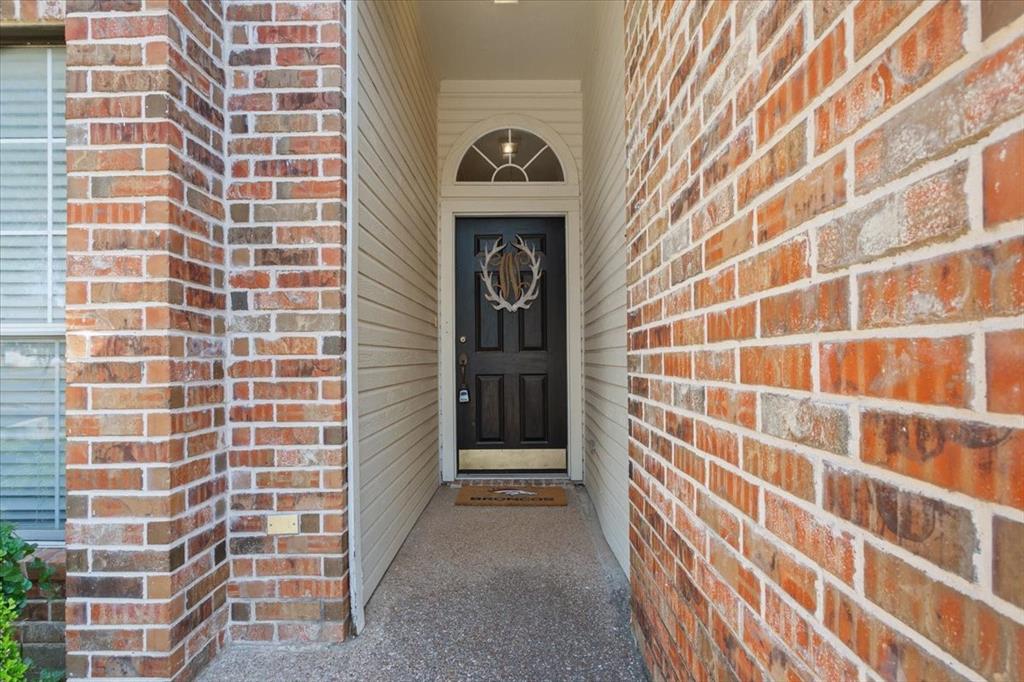 736 Tahoe Trail Hewitt, TX 76643 - Photo 3 of 30 View of exterior entry with brick siding