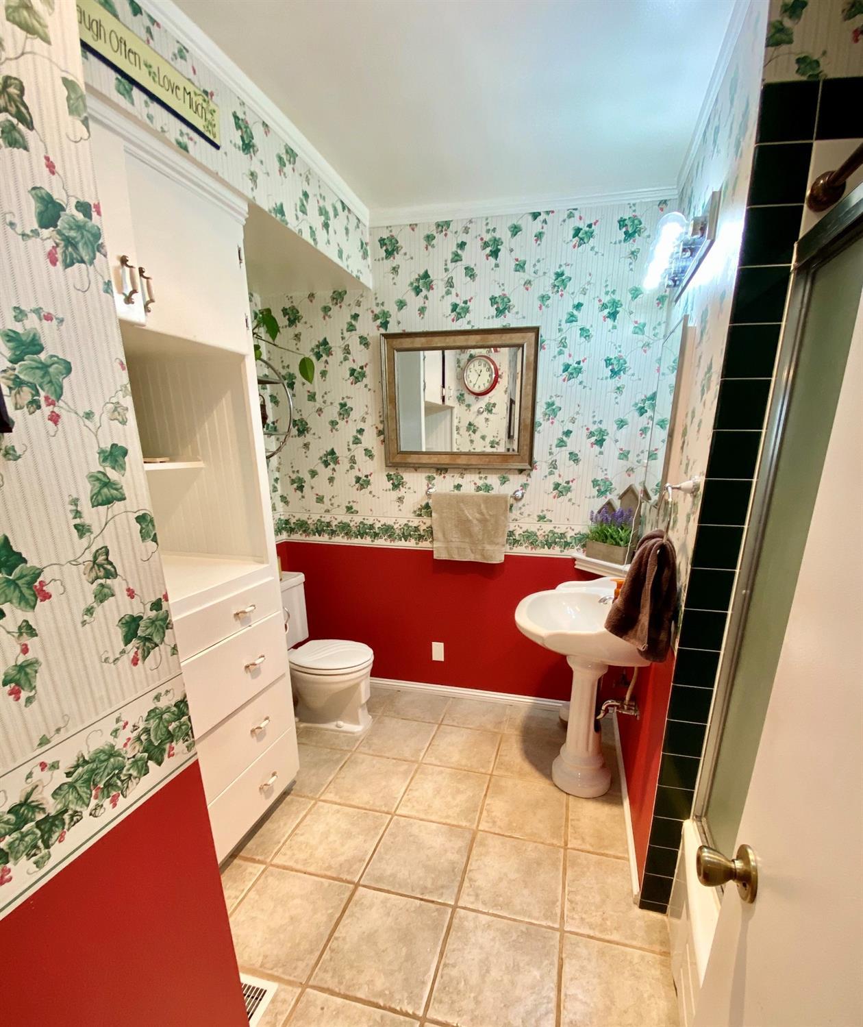 1821 Roberts Road Medford, OR 97504 - Photo 19 of 24 Additional Photo