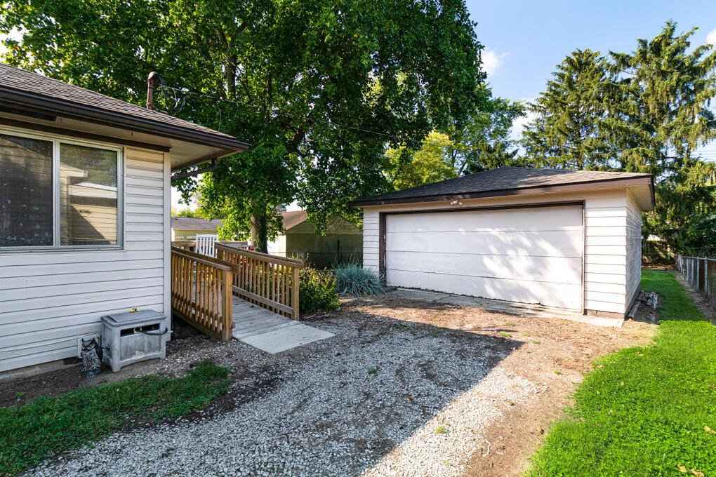 460 Rumsey Road Columbus, OH 43207 - Photo 3 of 12 Gallery Image 3