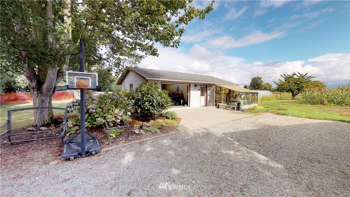 13425 Avon Allen Road Mount Vernon, WA 98273 - Photo 16 of 21