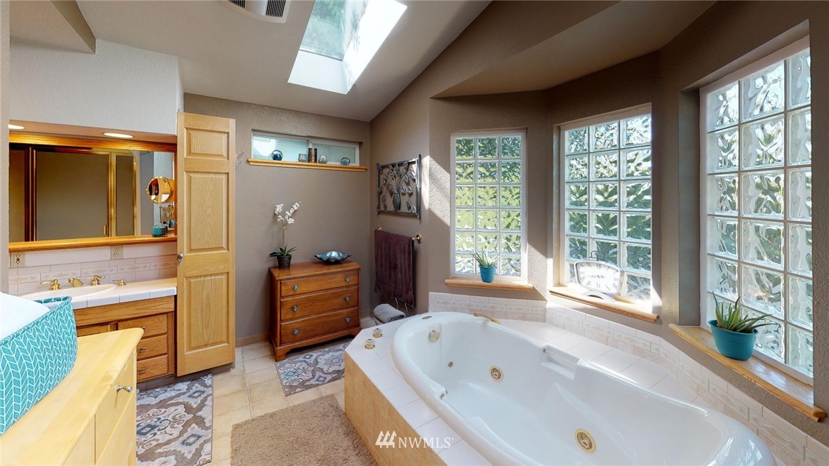 13425 Avon Allen Road Mount Vernon, WA 98273 - Photo 10 of 21