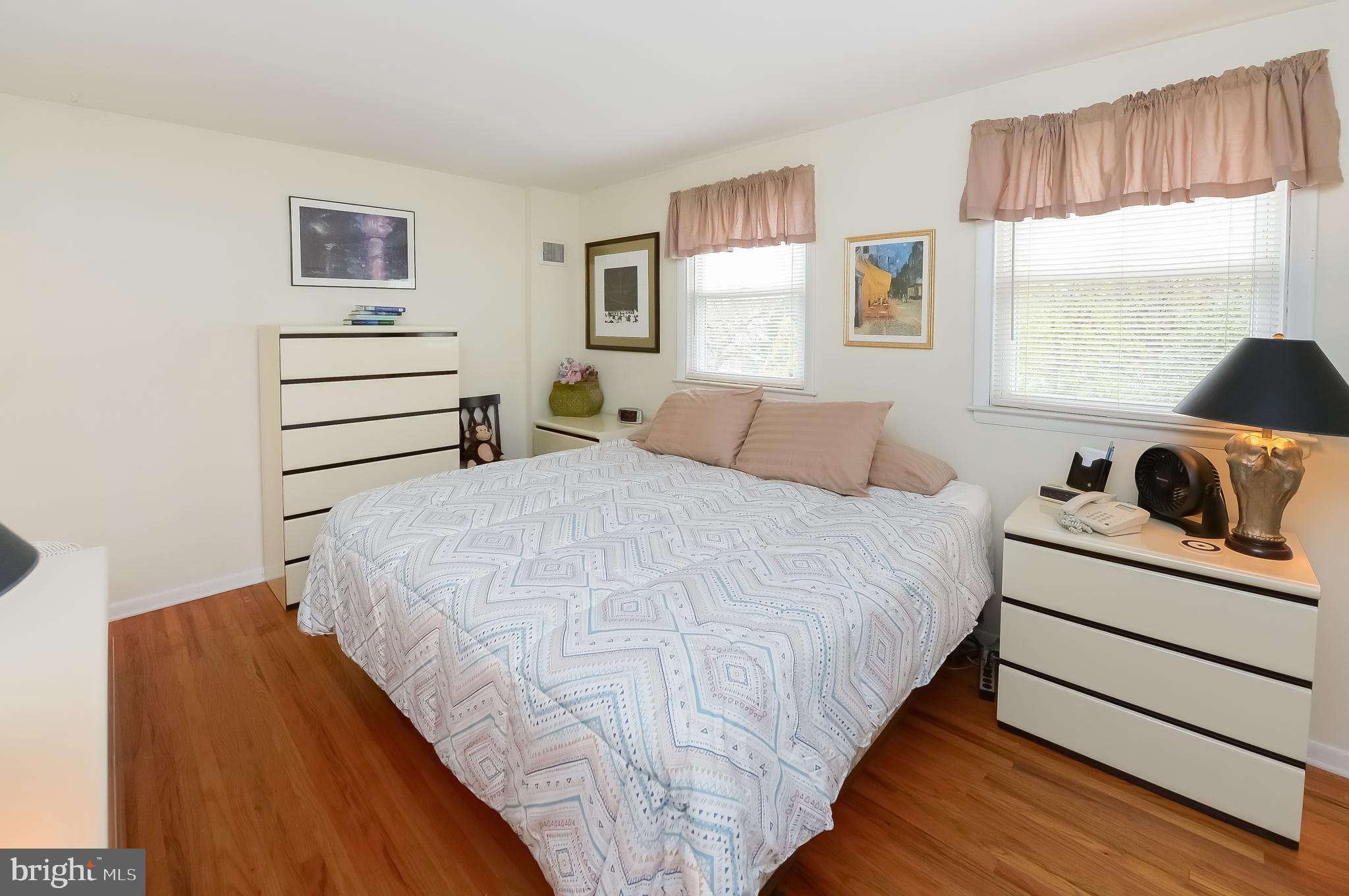 7328 Hill Road Philadelphia, PA 19128 - Photo 12 of 36 Maoin Bedroom