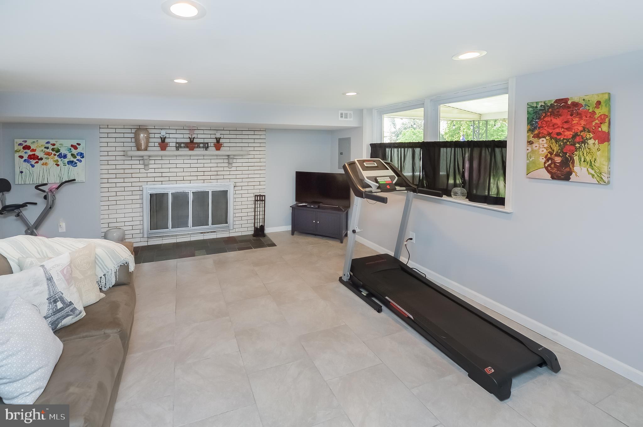 7328 Hill Road Philadelphia, PA 19128 - Photo 24 of 36 Finished Basement