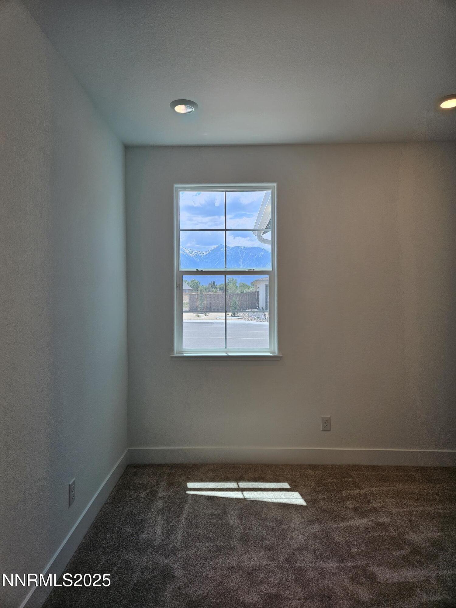 1224 Heybourne Road Gardnerville, NV 89410 - Photo 13 of 23 Office