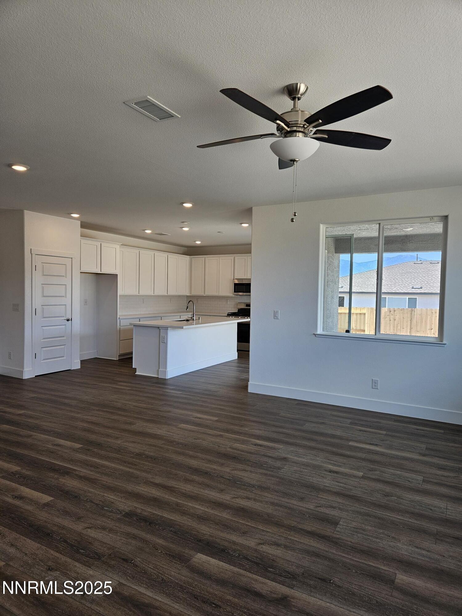 1224 Heybourne Road Gardnerville, NV 89410 - Photo 2 of 23 Kitchen and Greatroom