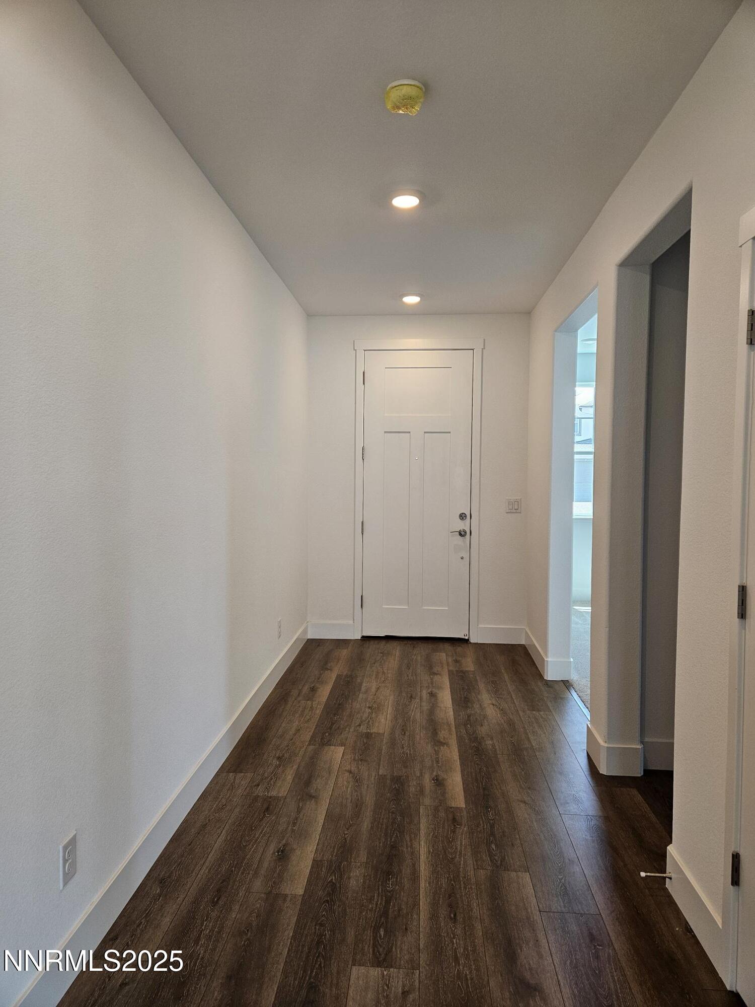 1224 Heybourne Road Gardnerville, NV 89410 - Photo 7 of 23 Entryway
