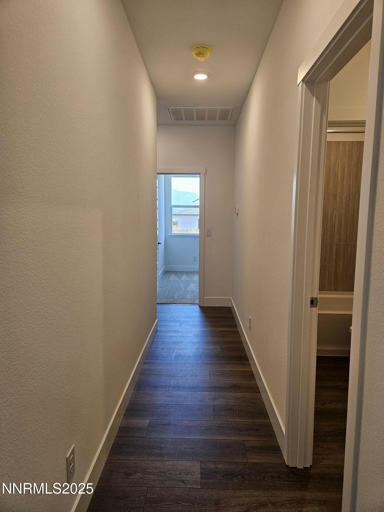 1224 Heybourne Road Gardnerville, NV 89410 - Photo 8 of 23 Hallway