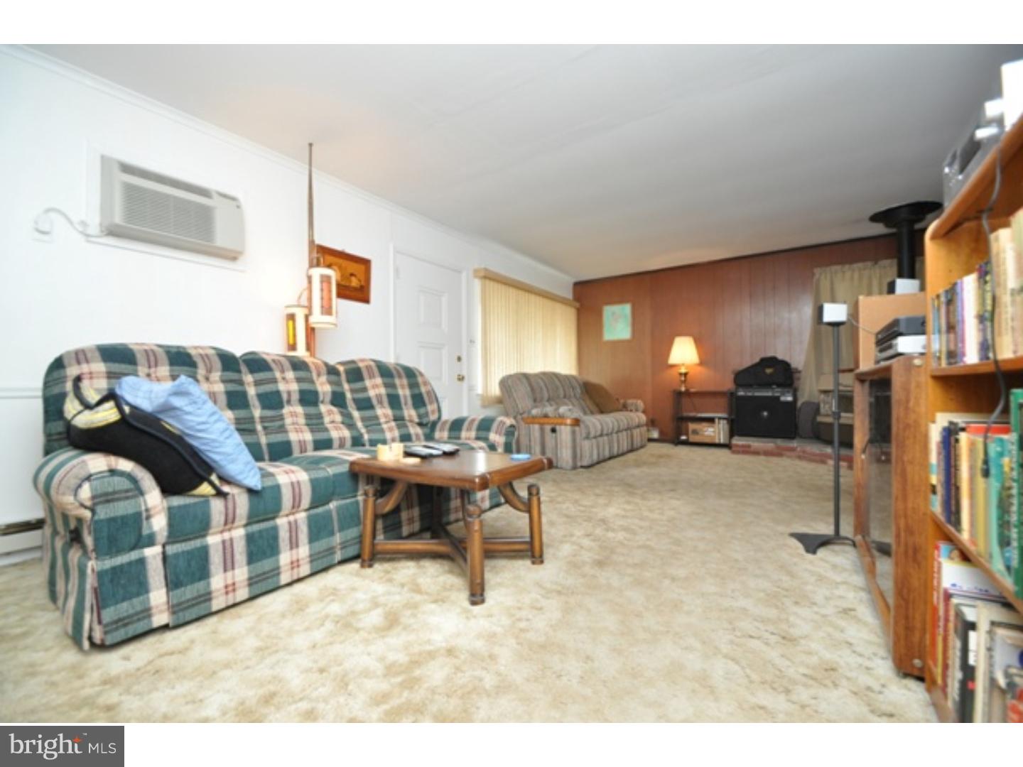 3103 Salisbury Drive Allentown, PA 18103 - Photo 3 of 16 Gallery Image 3