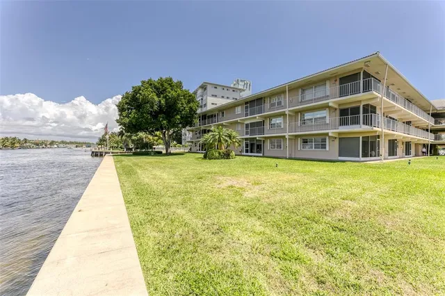 $380,000 | 745 Southeast 19th Avenue, Unit 138, Deerfield Beach, FL 33441