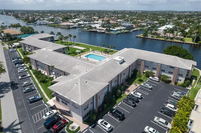 $380,000 | 745 Southeast 19th Avenue, Unit 138, Deerfield Beach, FL 33441