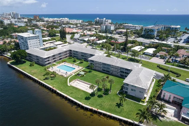 $380,000 | 745 Southeast 19th Avenue, Unit 138, Deerfield Beach, FL 33441