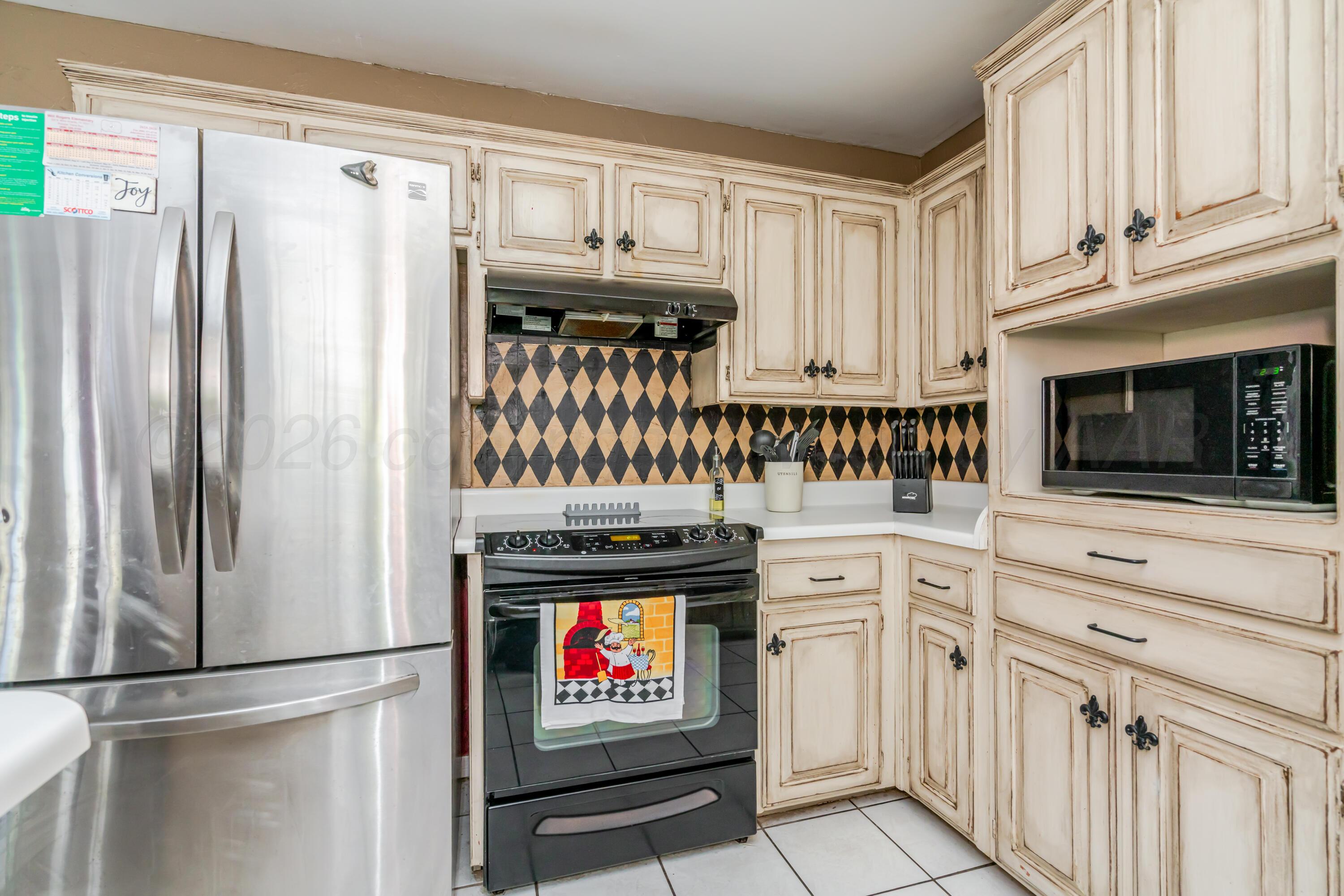 8010 Claret Street Amarillo, TX 79110 - Photo 13 of 36 Kitchen