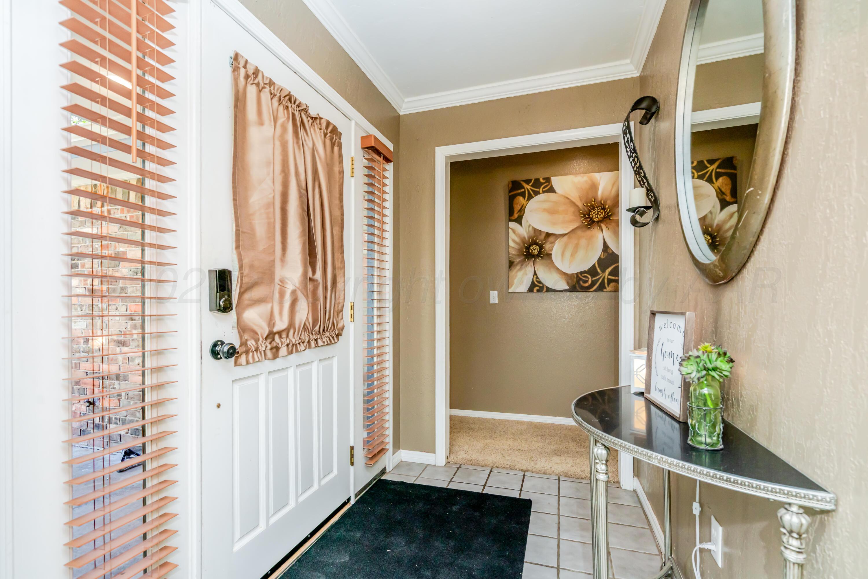 8010 Claret Street Amarillo, TX 79110 - Photo 4 of 36 Entry