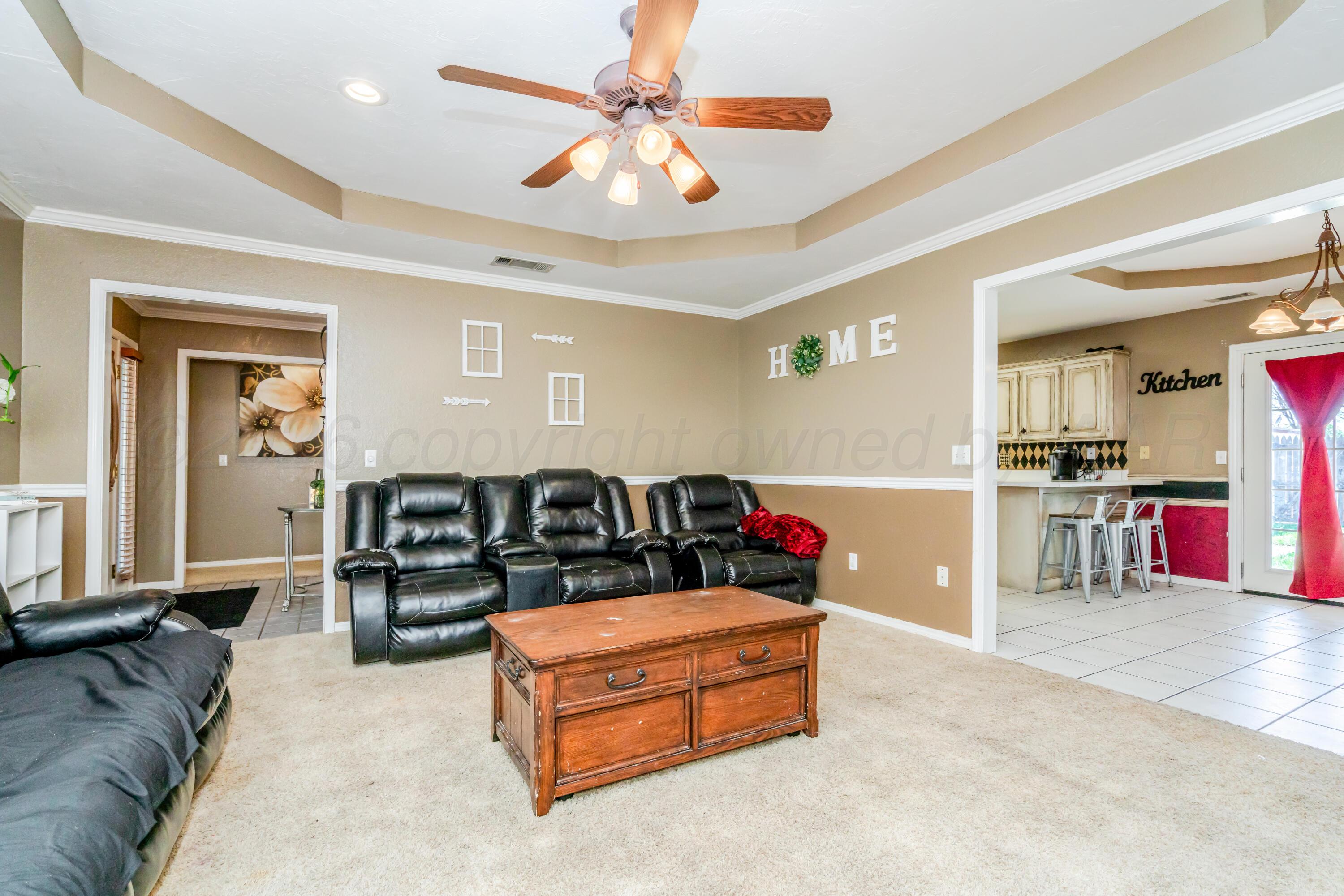 8010 Claret Street Amarillo, TX 79110 - Photo 6 of 36 Living Area