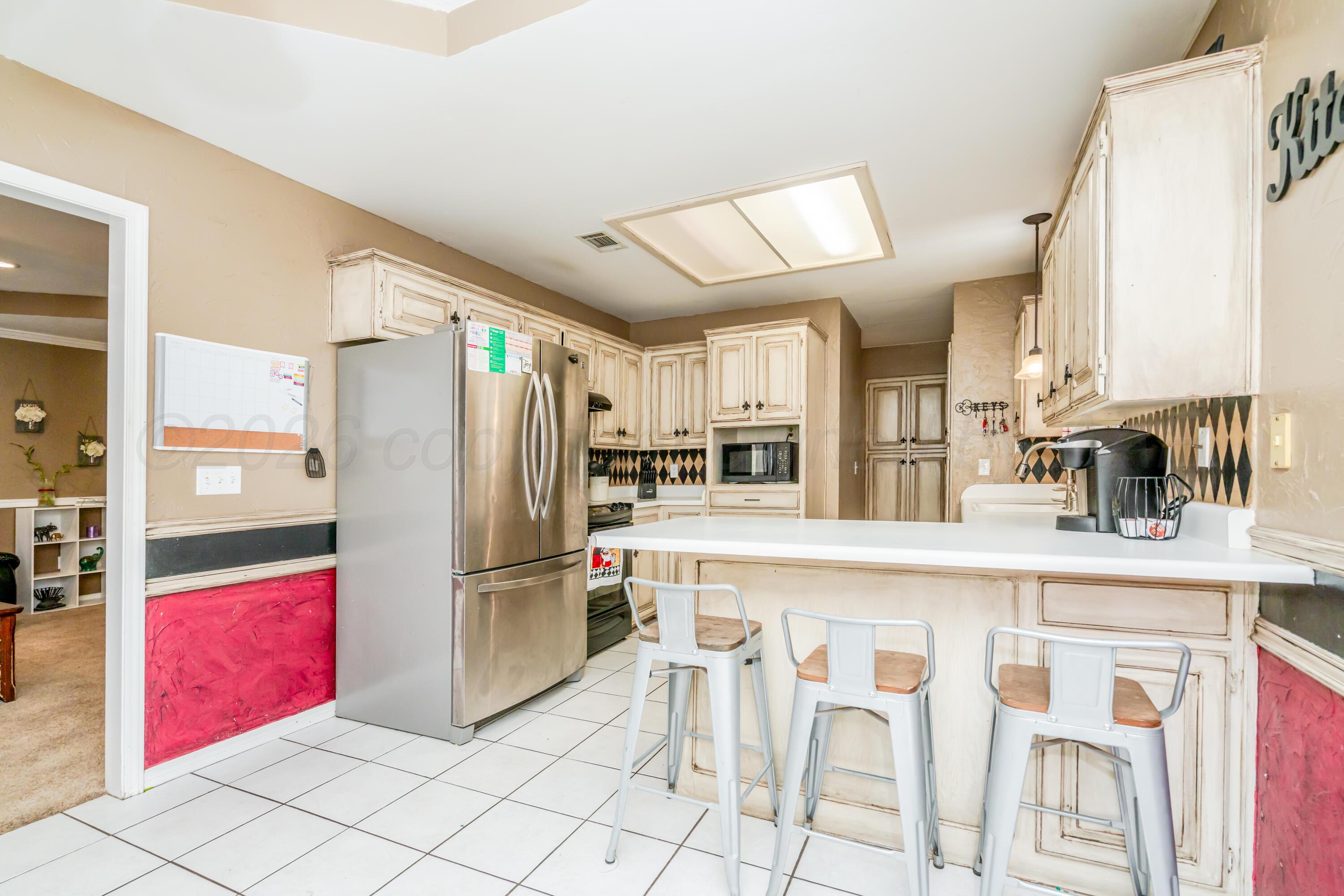 8010 Claret Street Amarillo, TX 79110 - Photo 9 of 36 Kitchen