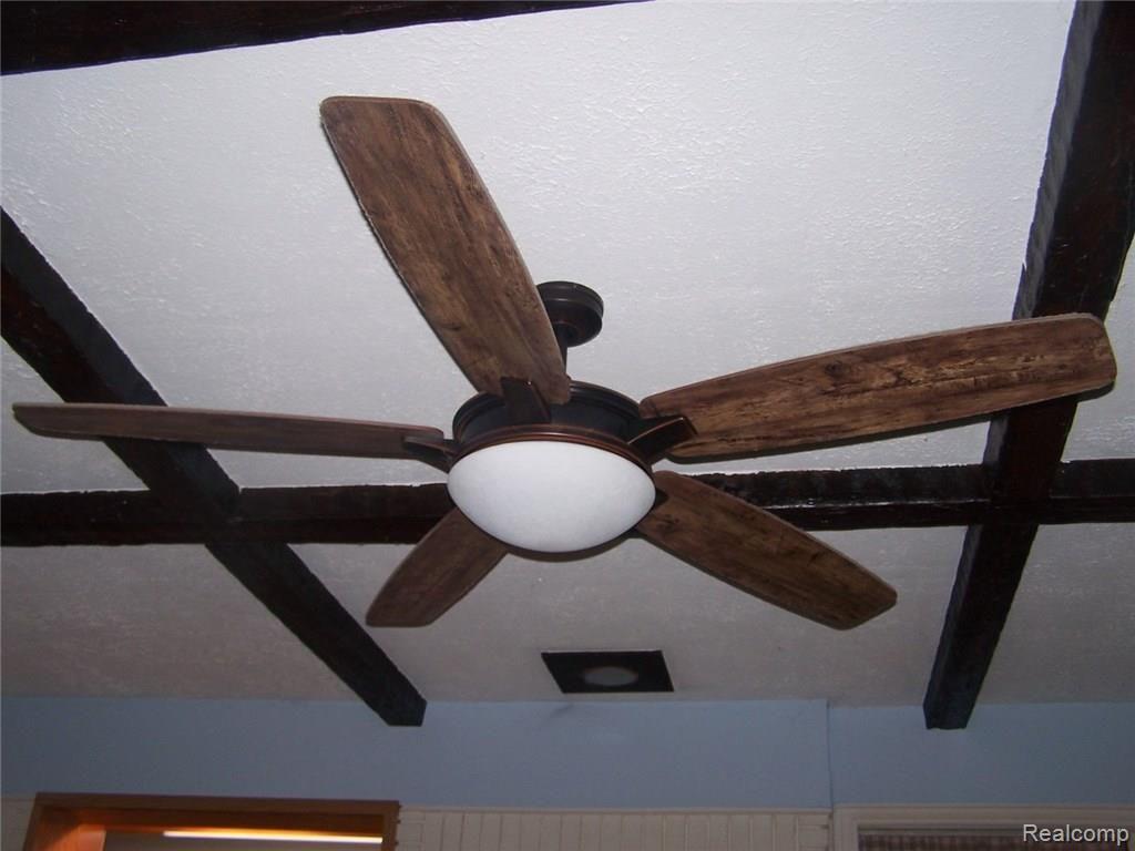 23220 Hagen Road Macomb, MI 48042 - Photo 22 of 58 100_3295.JPG