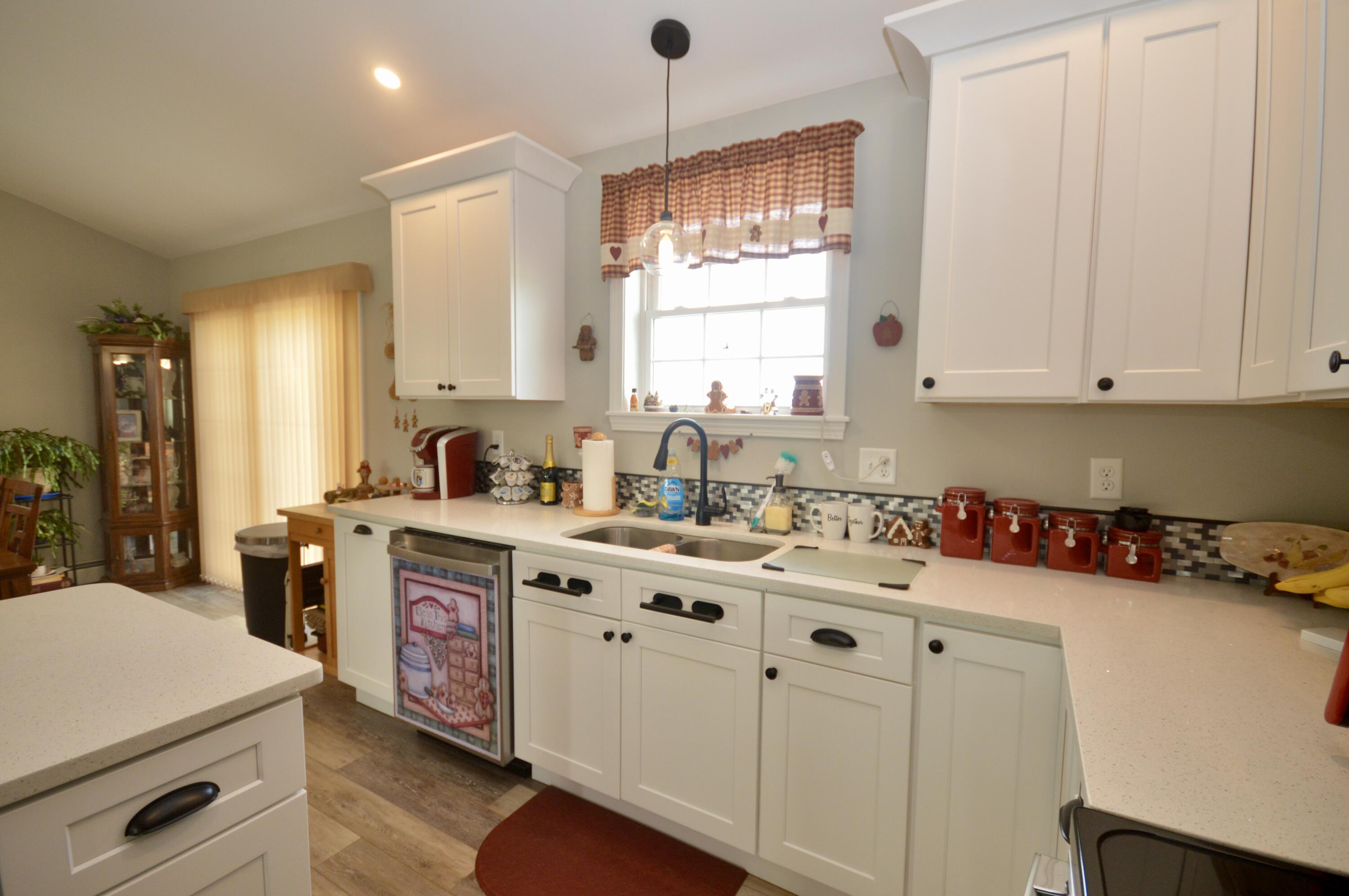 879 Blackstream Road Hermon, ME 04401 - Photo 12 of 40 DSC_0203
