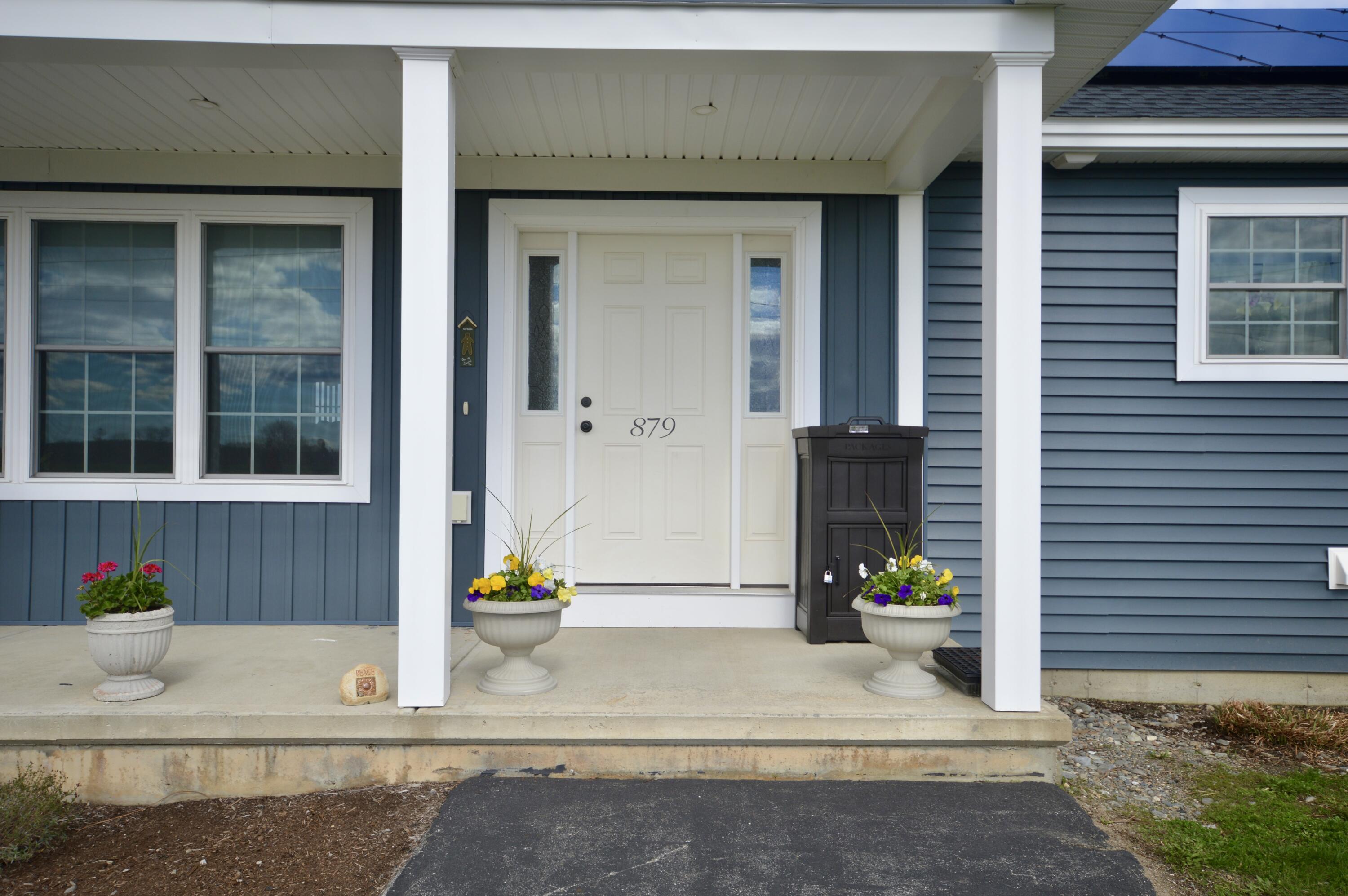 879 Blackstream Road Hermon, ME 04401 - Photo 5 of 40 DSC_0186