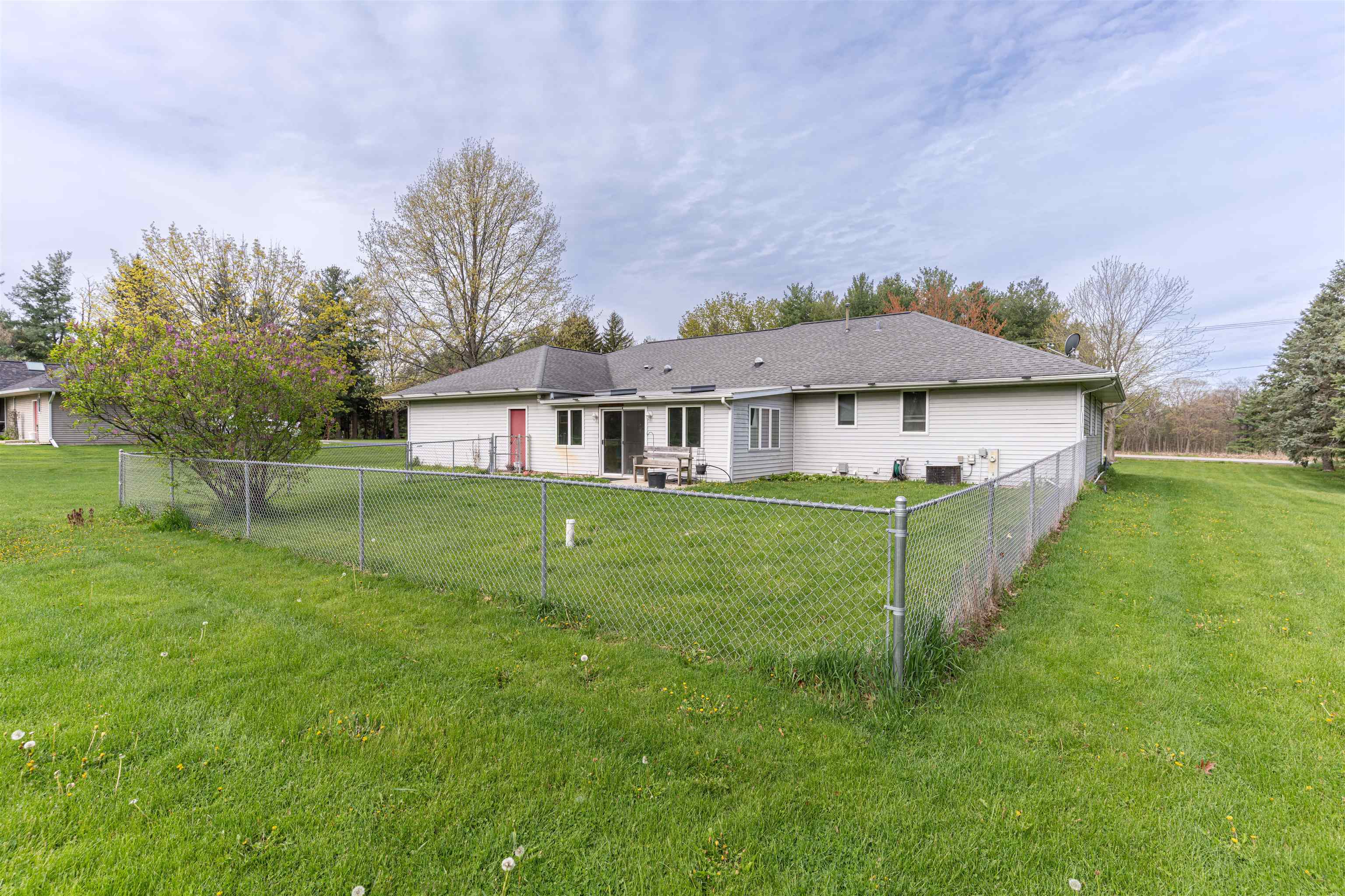 11681 Olson Road Belvidere, IL 61008 - Photo 3 of 42