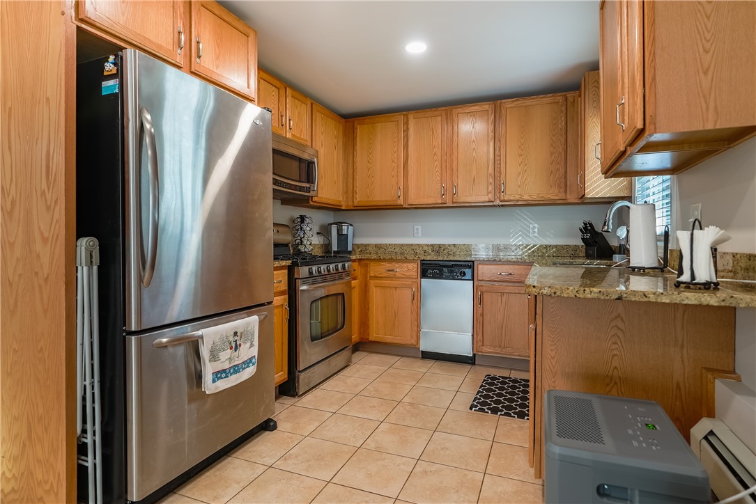 136 Bishop Hill Road Johnston, RI 02919 - Photo 21 of 29 In-law Kitchen-Lower Level