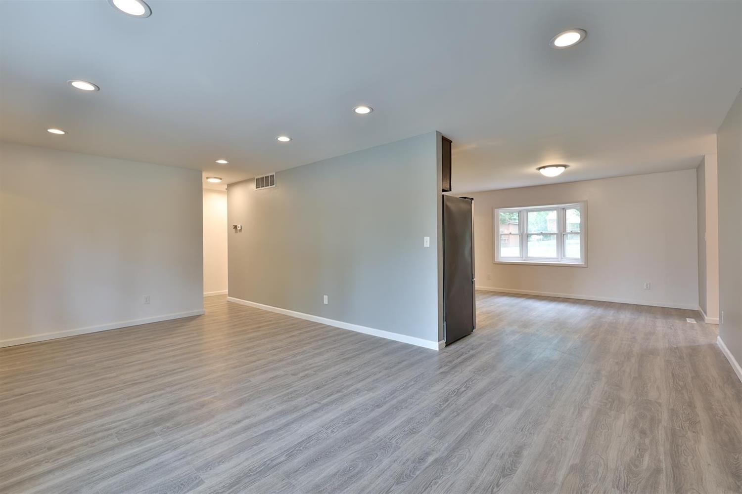 579 West Kemper Road Springdale, OH 45246 - Photo 6 of 36
