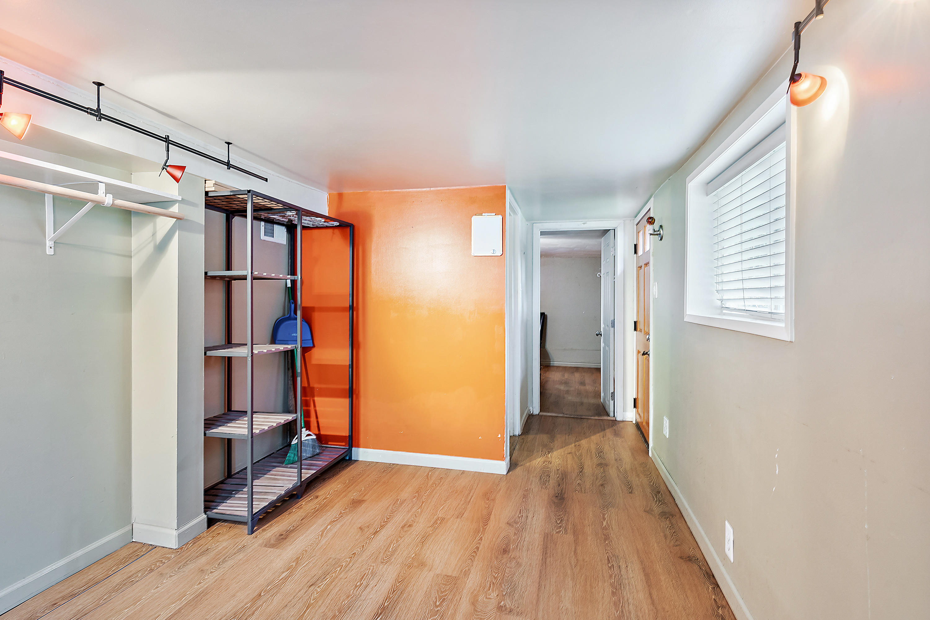 735 Roca Street Ashland, OR 97520 - Photo 25 of 56 1183 Prospect Lower Level Bedroom
