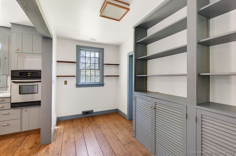 208 Woodcreek Road Bethlehem, CT 06751 - Photo 8 of 29