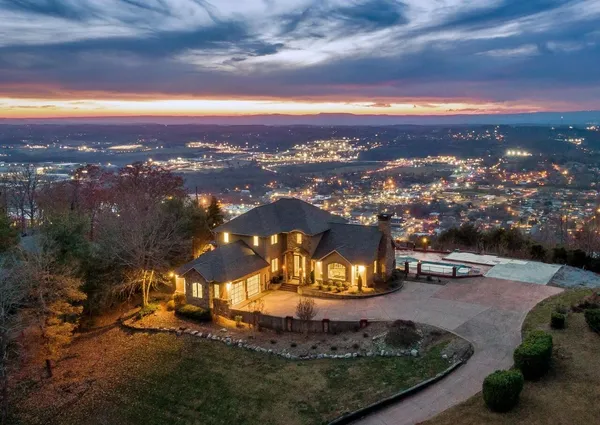 $1,275,000 | 1295 Clearview Drive, Ringgold, GA 30736