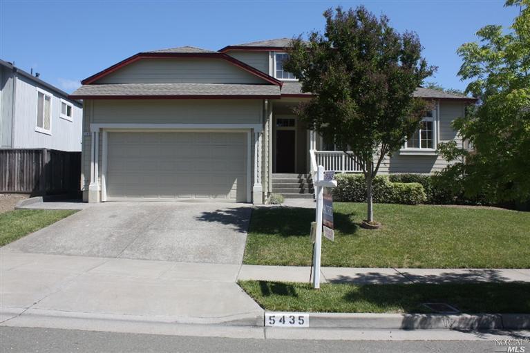 5435 Diane Way Santa Rosa, CA 95409 - Photo 1 of 1 a front view of a house with a yard