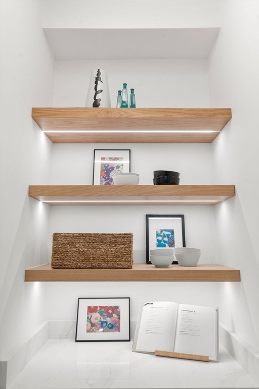 41 Waverly Street Brookline, MA 02445 - Photo 11 of 38 a close view of flowerpot