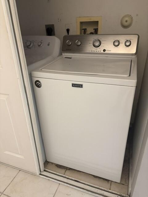 21102 Vía Eden Boca Raton, FL 33433 - Photo 12 of 18 washer