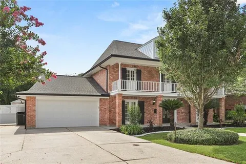$429,000 | 925 Christana Place, Gretna, LA 70056