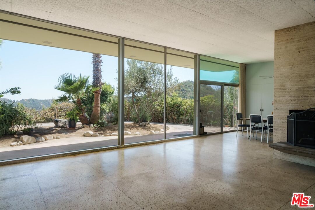 2885 Edgewick Road Glendale, CA 91206 - Photo 16 of 75