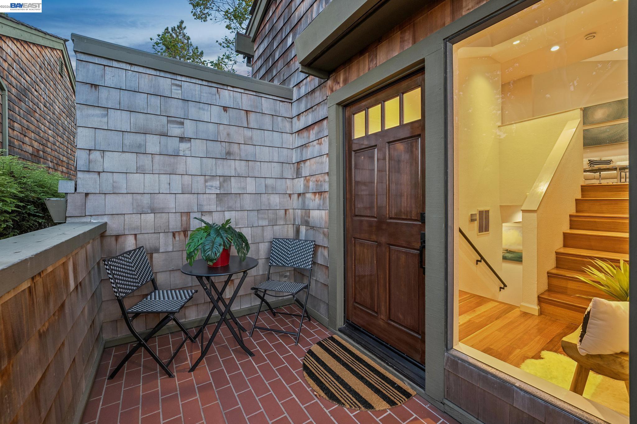 611 Harbor Road Alameda, CA 94502 - Photo 11 of 68 Gallery Image 11