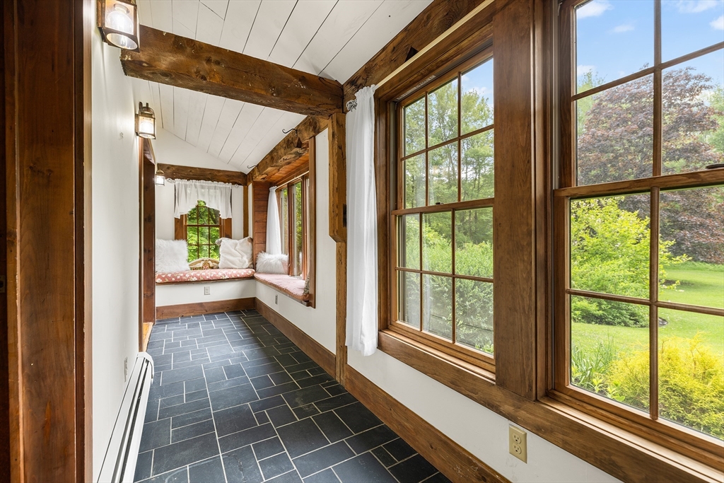309 Mendon Road Sutton, MA 01590 - Photo 10 of 34