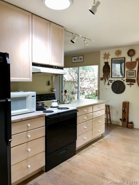 401 Robin Hood Road Brevard, NC 28712 - Photo 8 of 19 Gallery Image 8