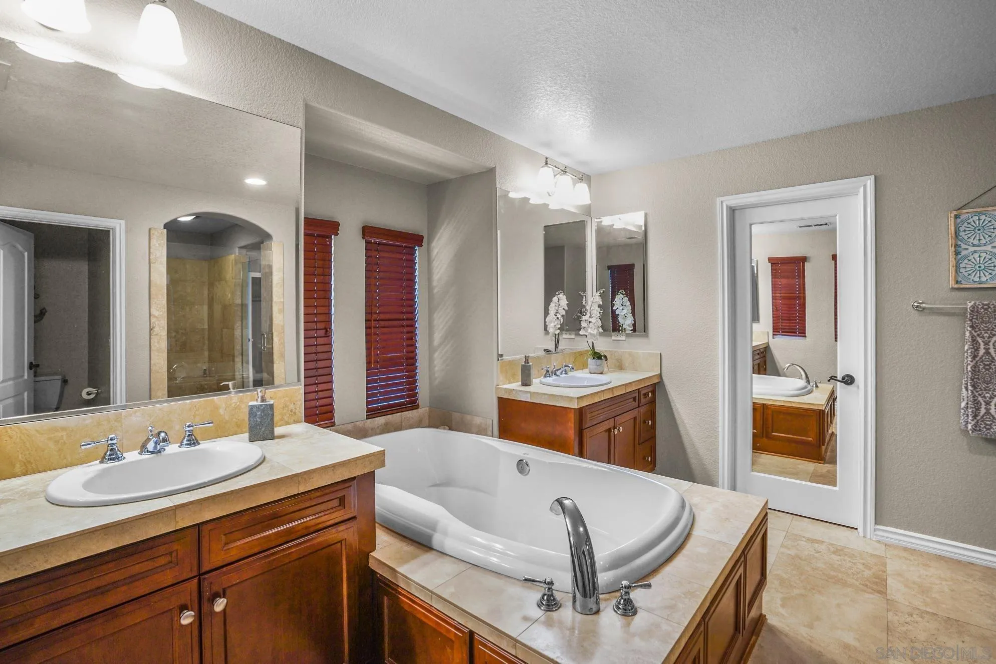 874 Sunset Ridge Place Chula Vista, CA 91914 - Photo 27 of 58 Gallery Image 27
