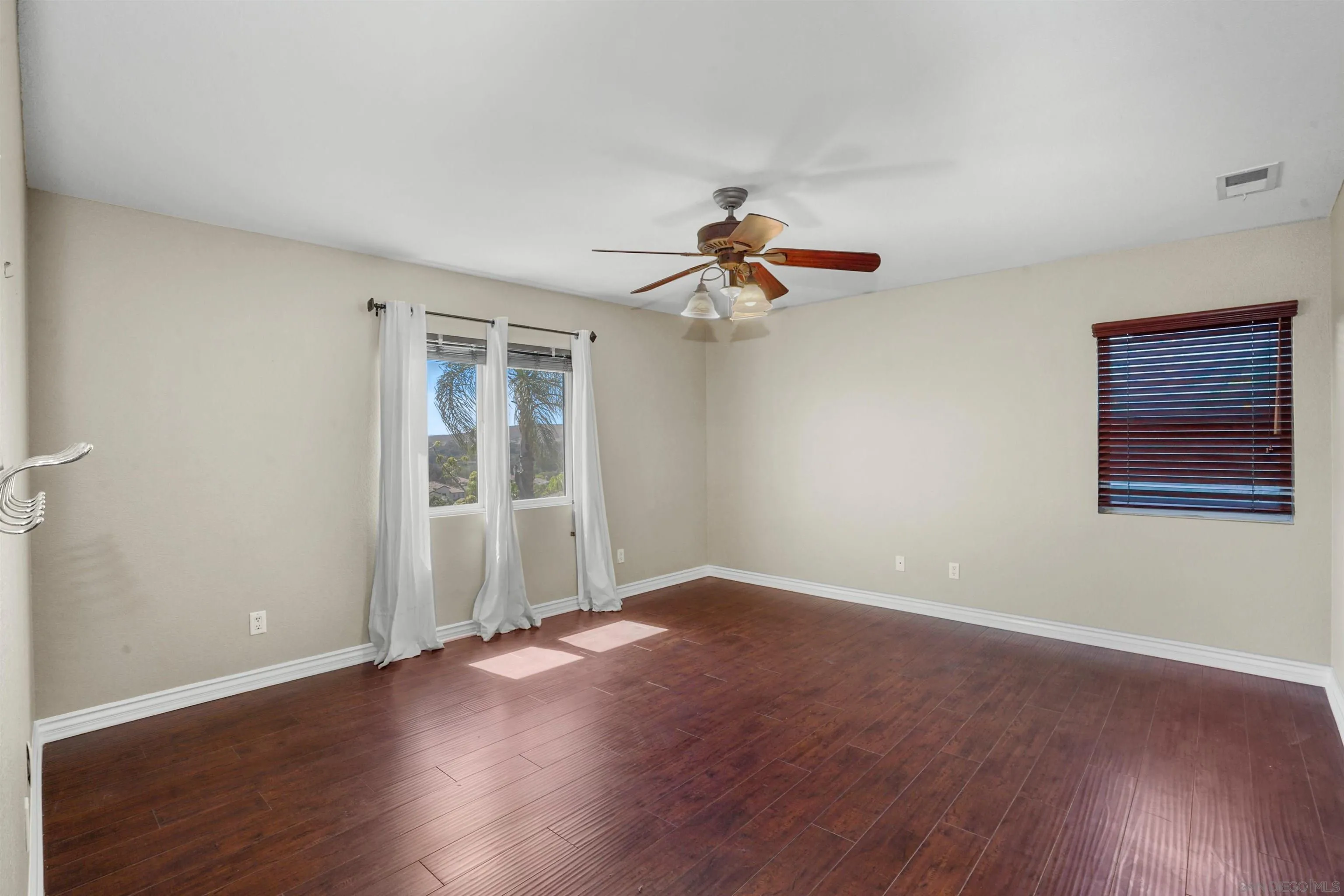 874 Sunset Ridge Place Chula Vista, CA 91914 - Photo 30 of 58 Gallery Image 30