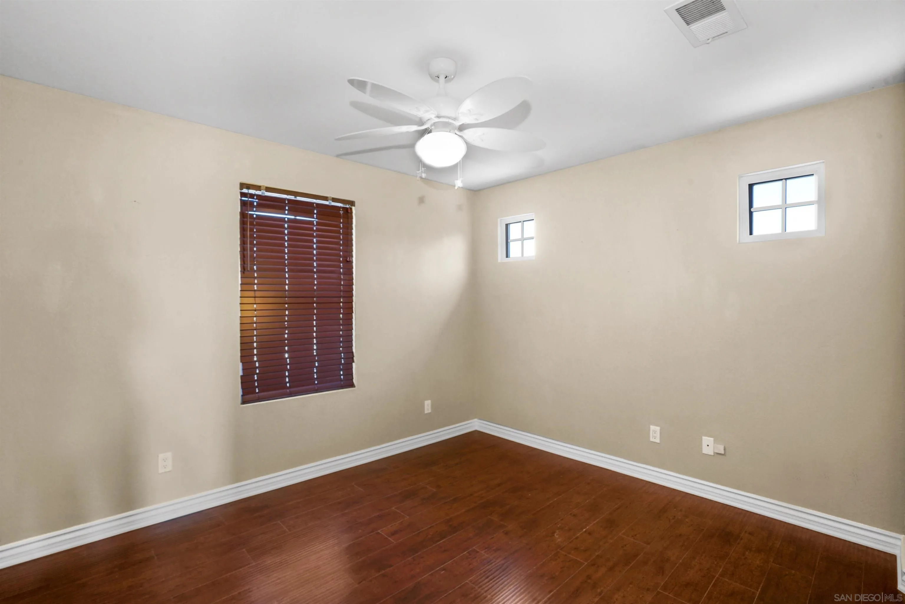 874 Sunset Ridge Place Chula Vista, CA 91914 - Photo 32 of 58 Gallery Image 32