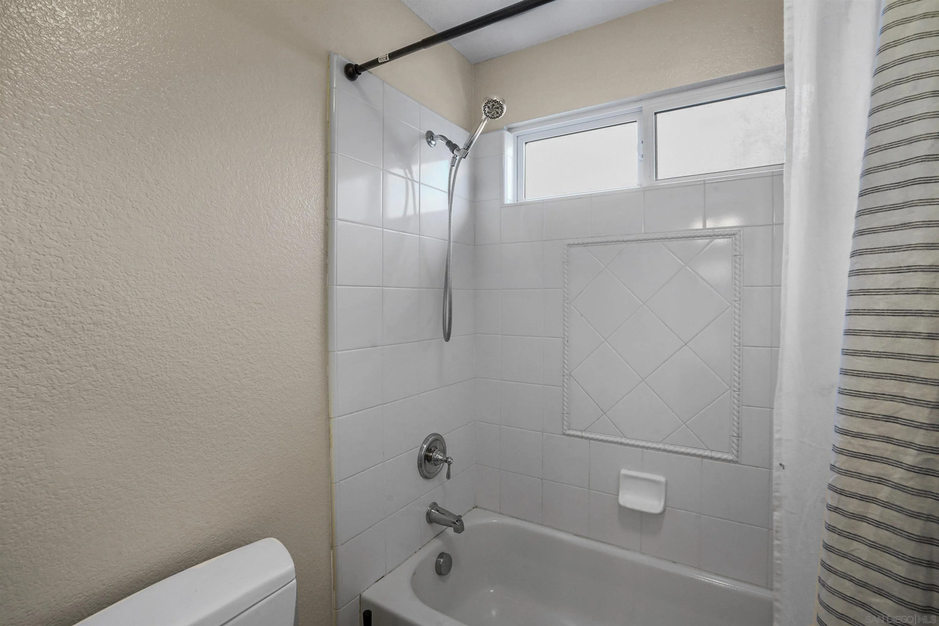 874 Sunset Ridge Place Chula Vista, CA 91914 - Photo 40 of 58 Gallery Image 40