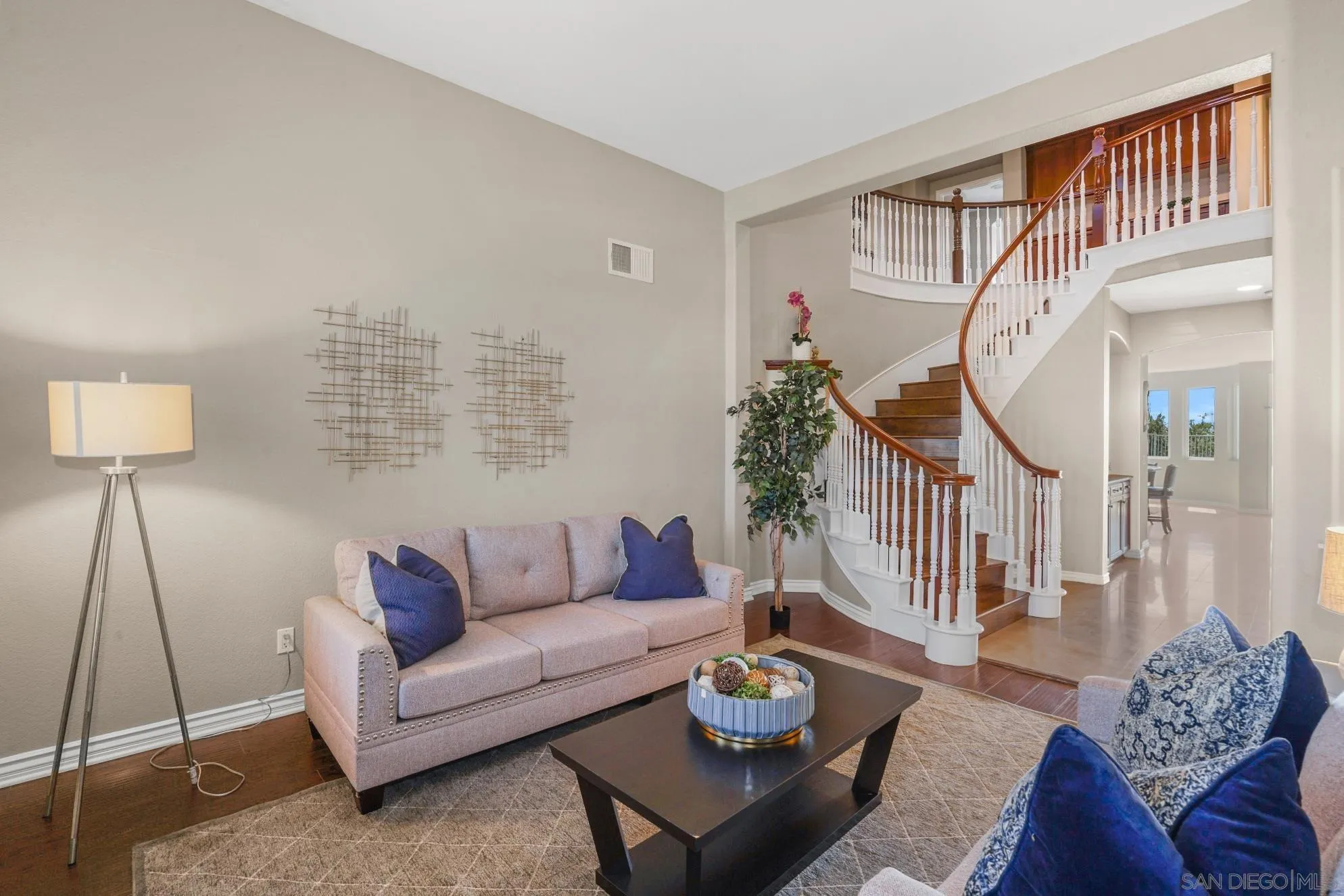 874 Sunset Ridge Place Chula Vista, CA 91914 - Photo 8 of 58 Gallery Image 8