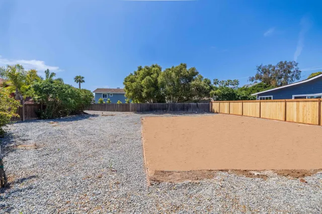 a view of outdoor space with city view