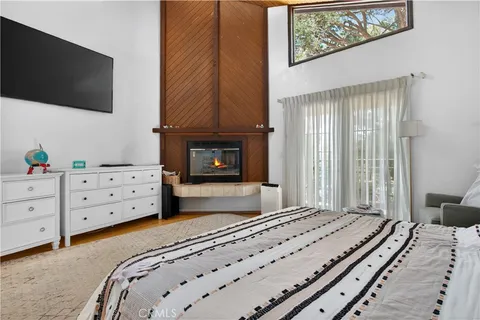 $1,828,000 | 5625 Terrace Drive, La Crescenta, CA 91214