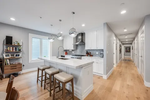 $5,300 | 510 Dorchester Avenue, Unit 2R, Boston, MA 02127