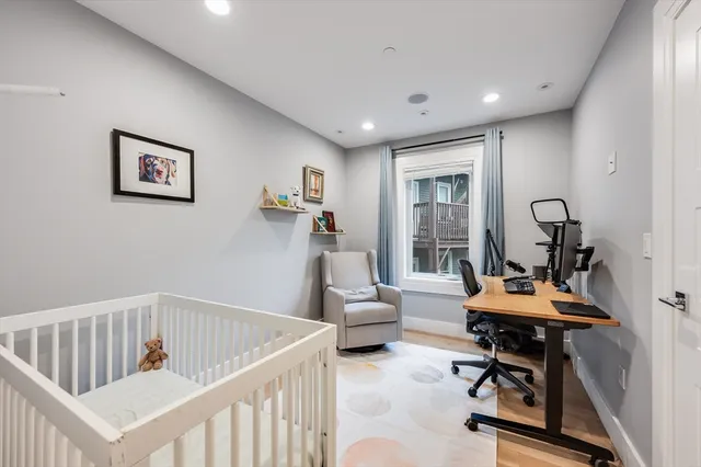 $5,300 | 510 Dorchester Avenue, Unit 2R, Boston, MA 02127