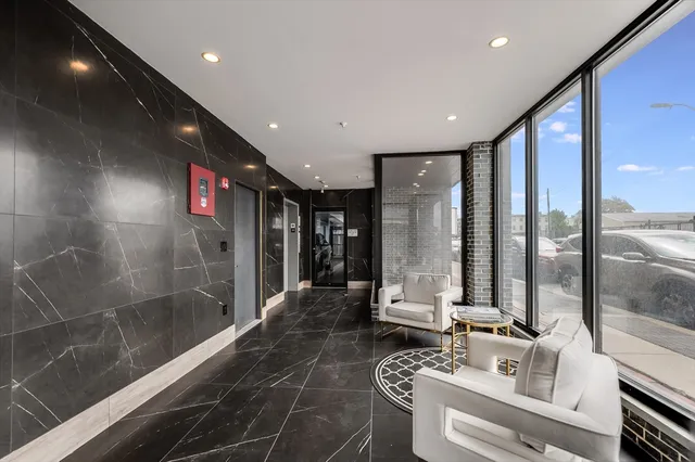 $5,300 | 510 Dorchester Avenue, Unit 2R, Boston, MA 02127