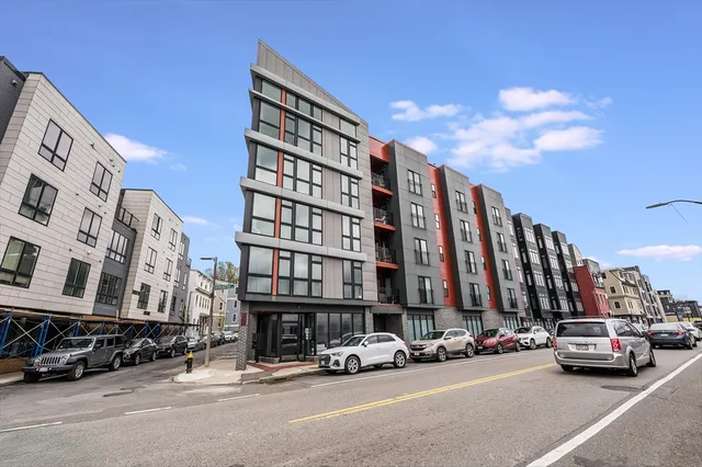 $5,300 | 510 Dorchester Avenue, Unit 2R, Boston, MA 02127