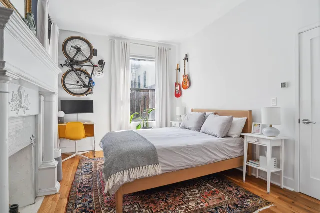 $995,000 | 229 West 97th Street, Unit 5G | Upper West Side
