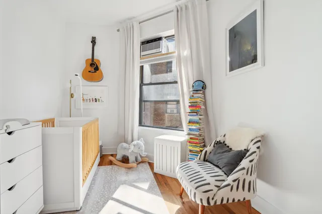 $995,000 | 229 West 97th Street, Unit 5G | Upper West Side