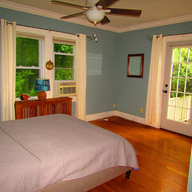 465 Spring Street Northampton, MA 01053 - Photo 13 of 30